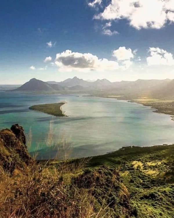 The turquoise lagoon seen from the Le Morne trail