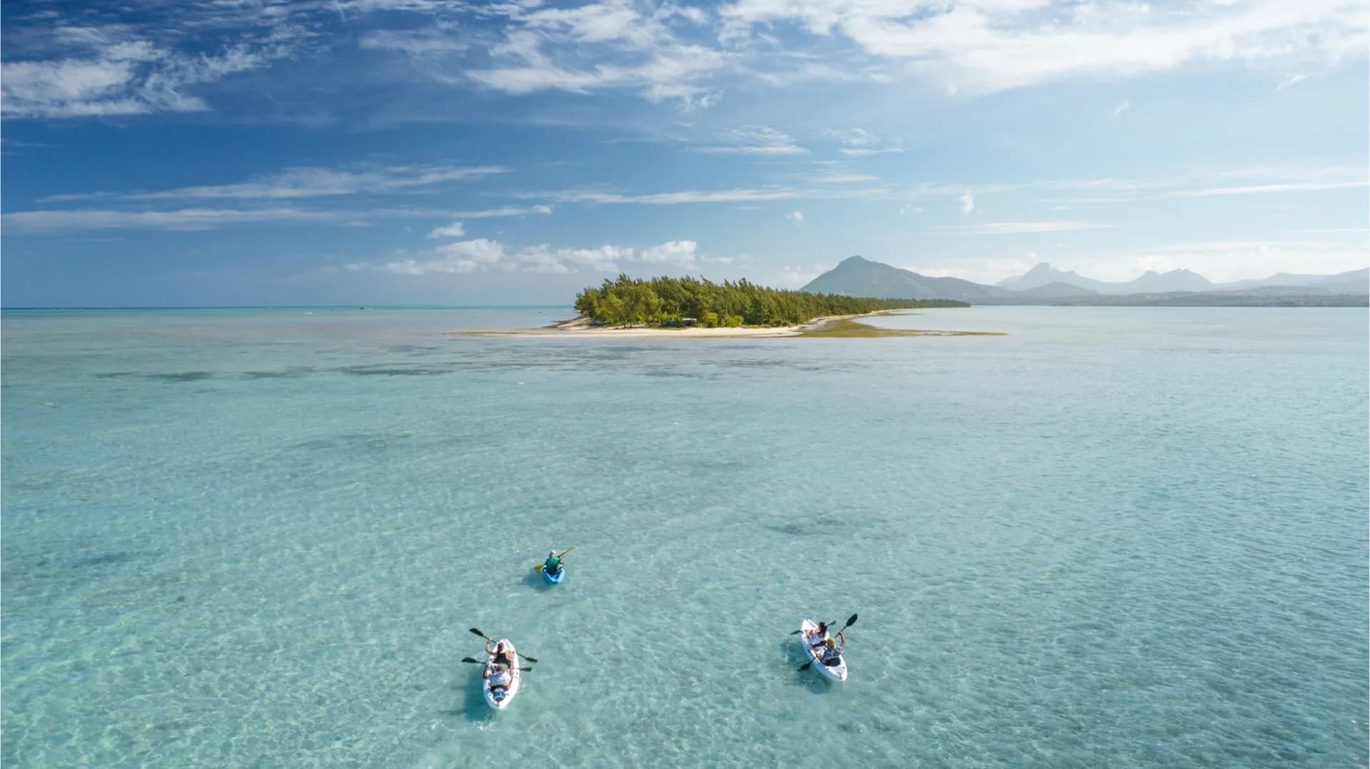 Kayak to Crystal Rock & Benitiers Island – Breakfast Included photo 2